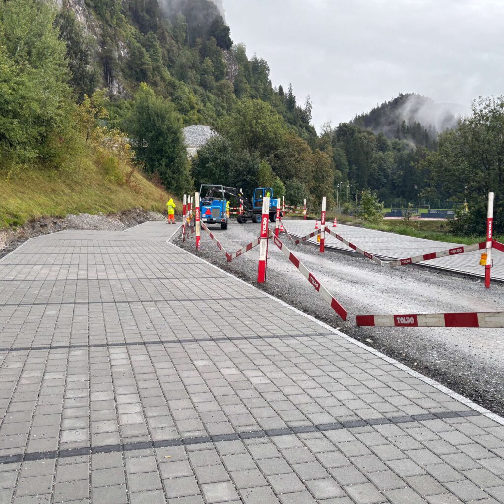 Parkplatz Prau Davon Trin